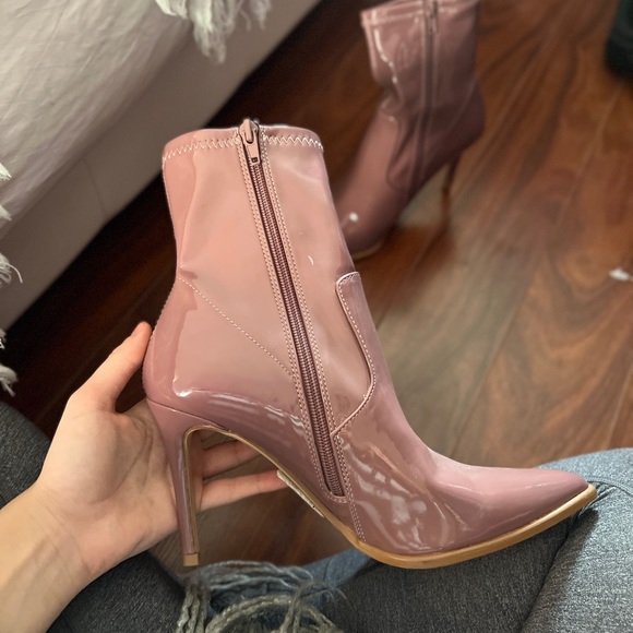 Heeled pink boots - Picture 4 of 5